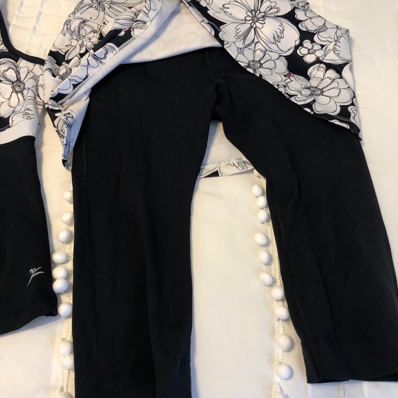 Running Skort and Top by Run Girl Run Size Med - Picture 4 of 5